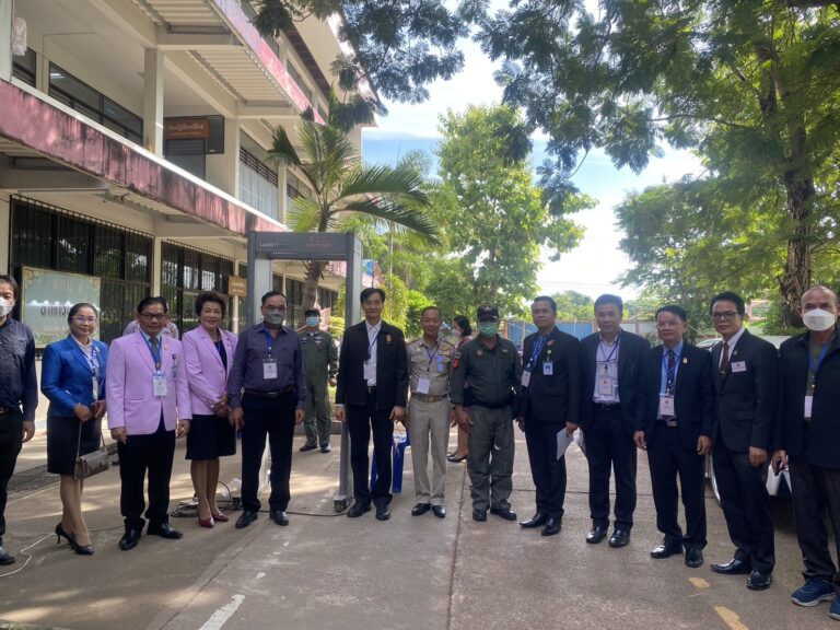 การมอบนโยบายให้คณะกรรมการดำเนินการสอบแข่งขันและแต่งตั้งบุคคลเข้ารับราชการเป็นข้าราชการครูและบุคลากรทางการศึกษา ตำแหน่งครูผู้ช่วย