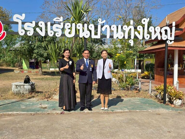 ตรวจเยี่ยมและให้กำลังใจ สนามสอบ (Reading Test : RT) ของนักเรียนชั้นประถมศึกษาปีที่ 1