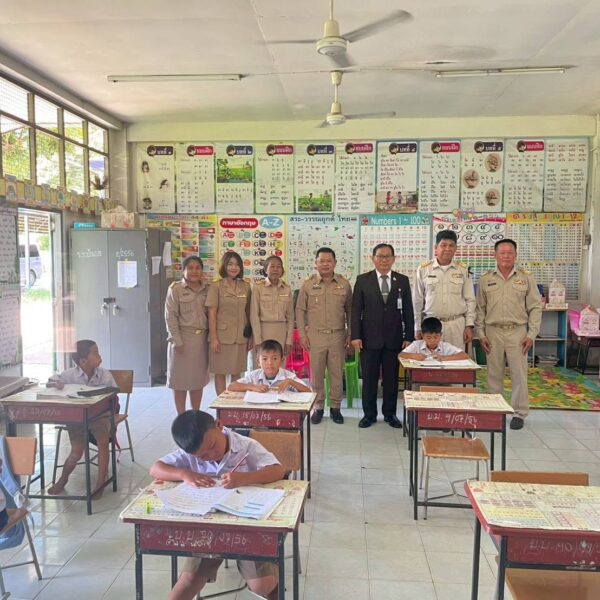 ลงพื้นที่ตรวจเยี่ยมโรงเรียนในสังกัด