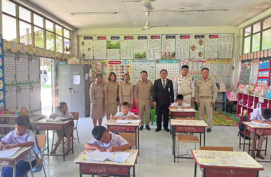 ลงพื้นที่ตรวจเยี่ยมโรงเรียนในสังกัด